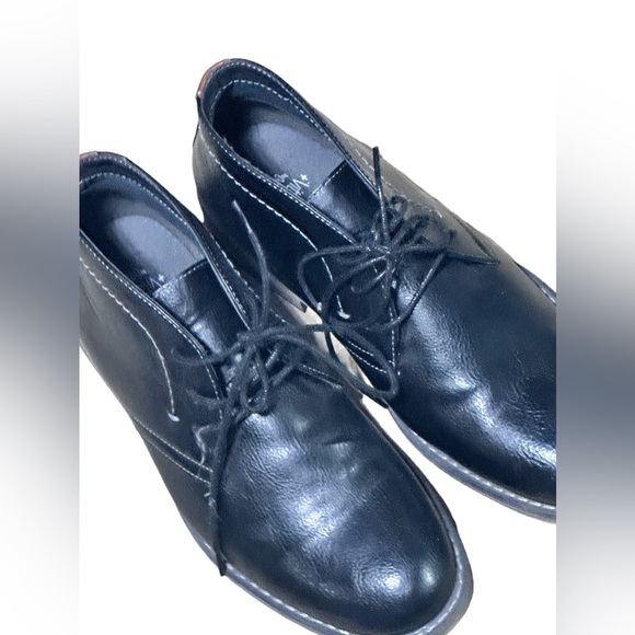 Men’s Casual Dress Shoe Chukka Boot Black Tan Accent on Back Size 8 Gently Worn - Picture 8 of 12